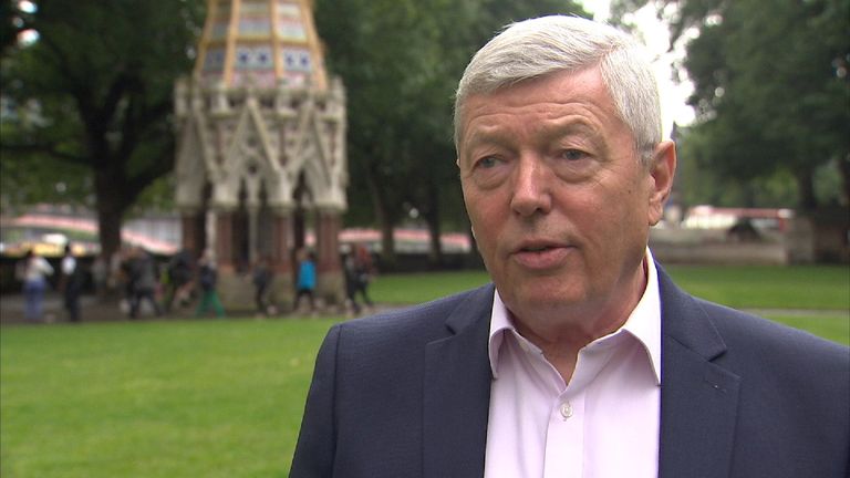 Former Labour Home Secretary Alan Johnson is complimentary about Theresa May