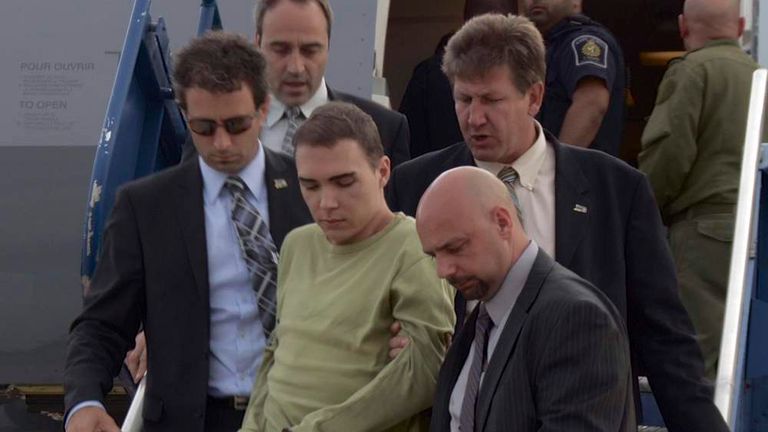 Luka Magnotta extradited from Germany to Canada