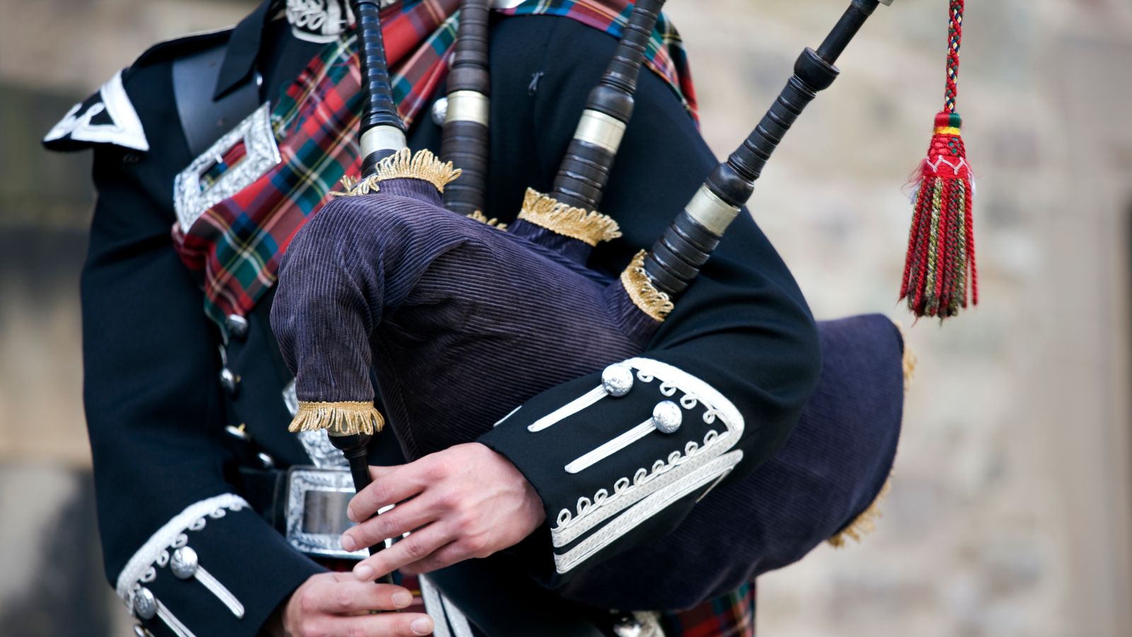 bagpipe player lung disease