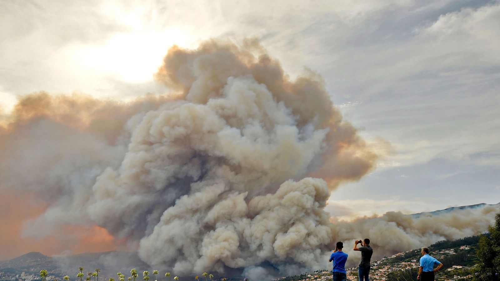 Thousands Tackle Deadly Madeira Wildfire World News Sky News