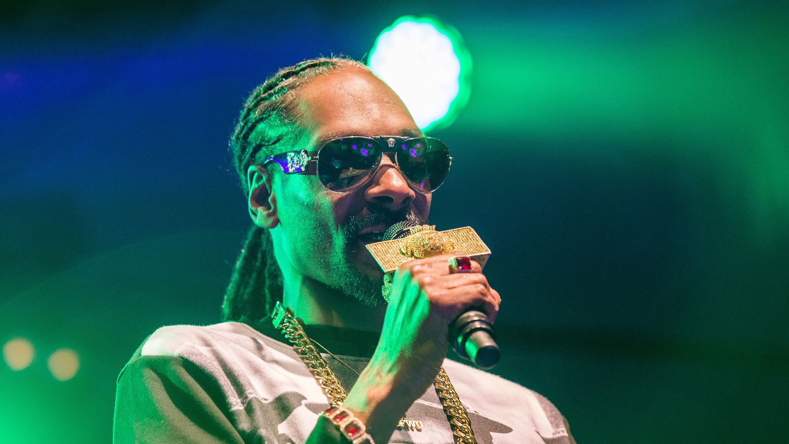 Snoop Dogg releasing his first cookbook: 'From Crook To Cook' | Ents ...