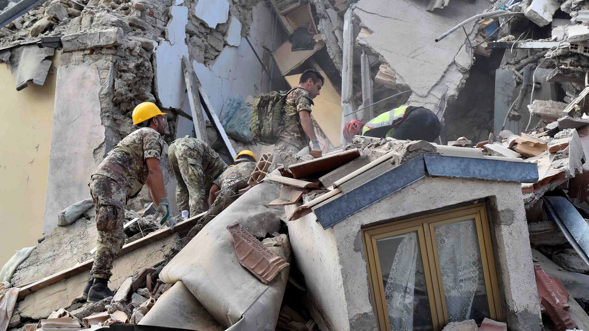 At Least 159 Dead In Italy Earthquake As Towns Turned To Ruins | World ...