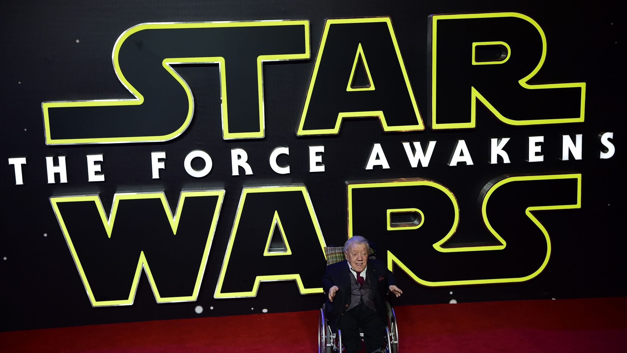 Star Wars R2D2 Actor Kenny Baker Dies Aged 81 After Long Illness