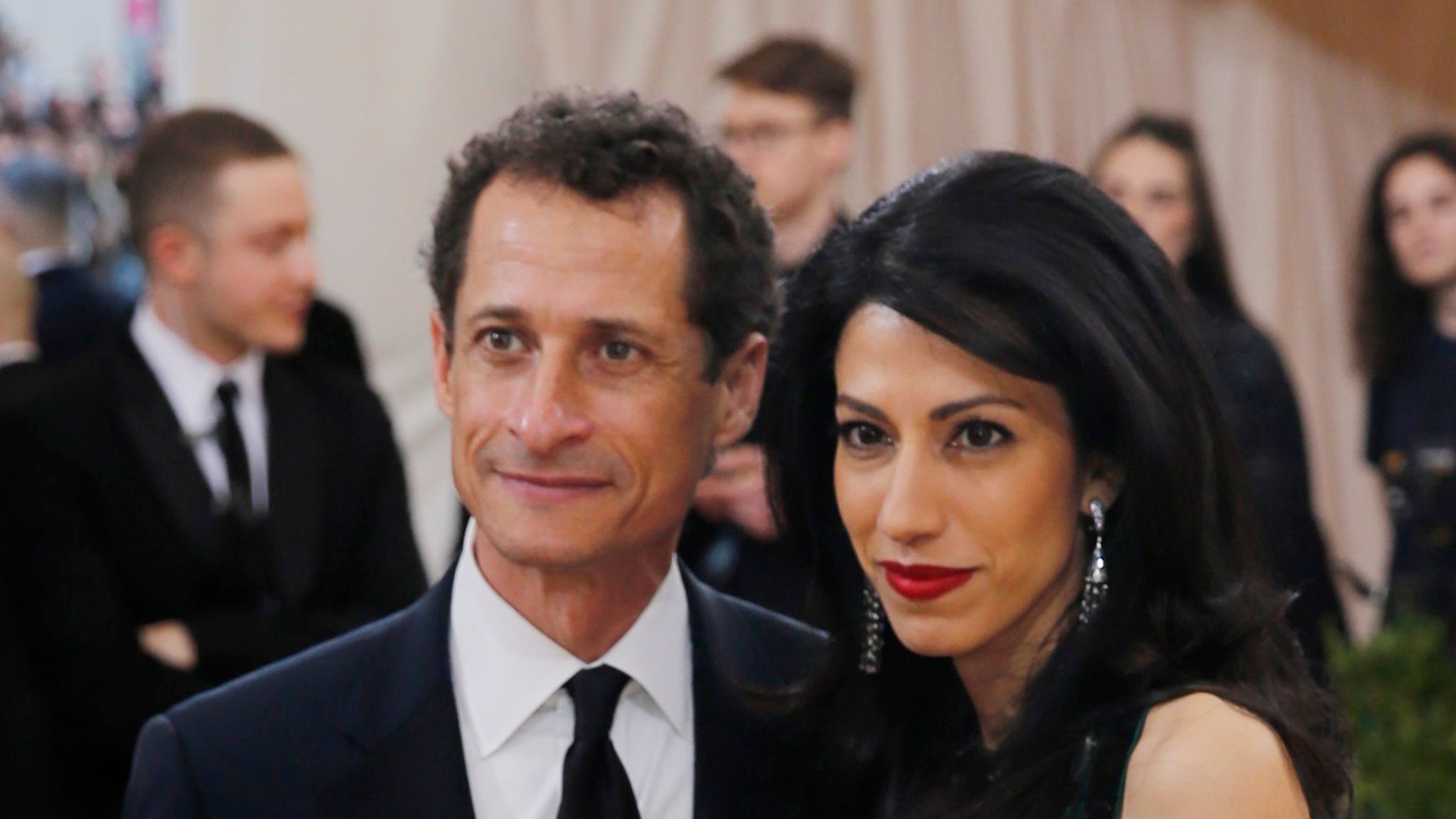 Former US Representative Anthony Weiner and wife Huma Abedin arrive at a Ne...