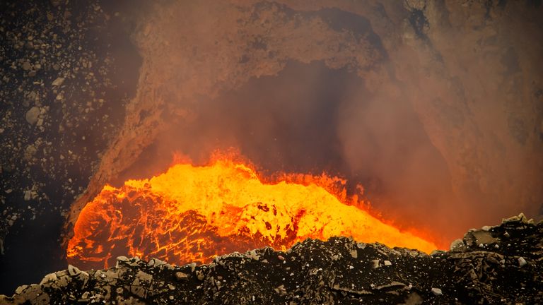 Wireless Hotspot: Volcano Is Connected To Web | Science & Tech News ...