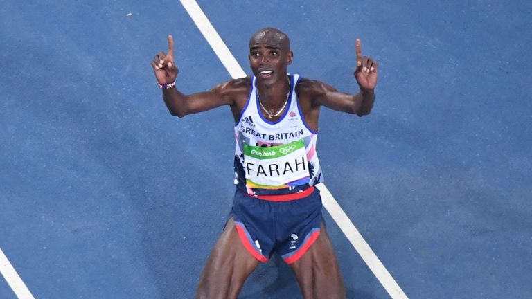 Arm hearts or hand hearts | Mo farah, Sports photograph, Olympic champion