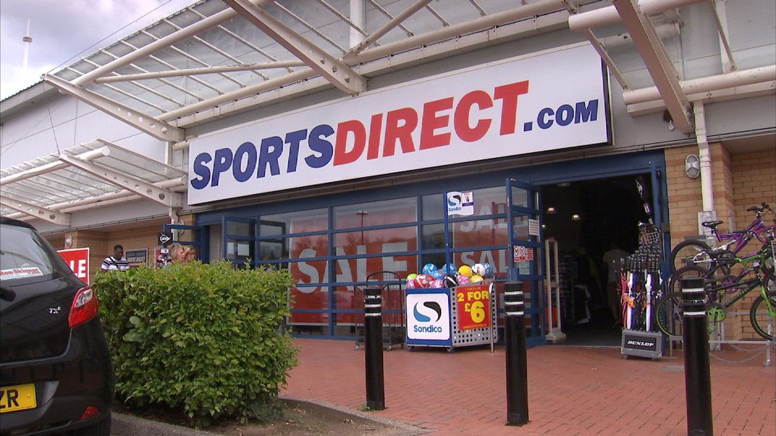 Sports Direct Investors Vote Against Chairman
