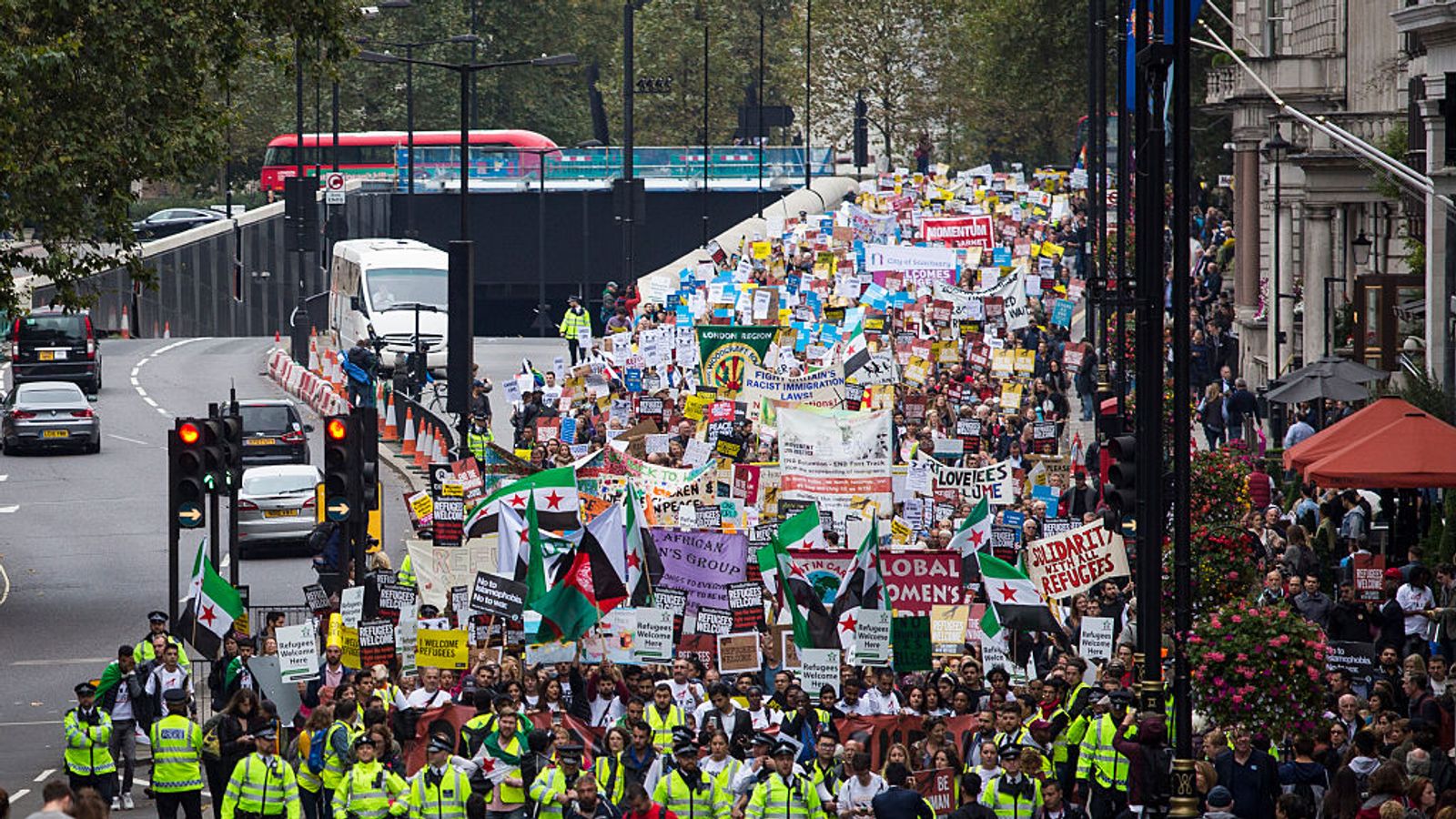 Thousands join pro-refugee march ahead of UN migrant summit | UK News ...