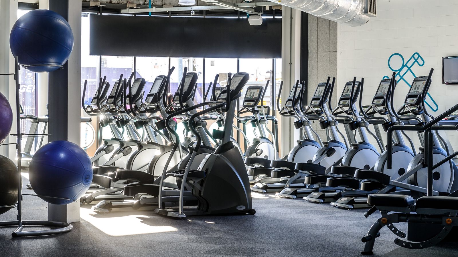 Pure Gym picks banks to handle £600m sale after aborted float