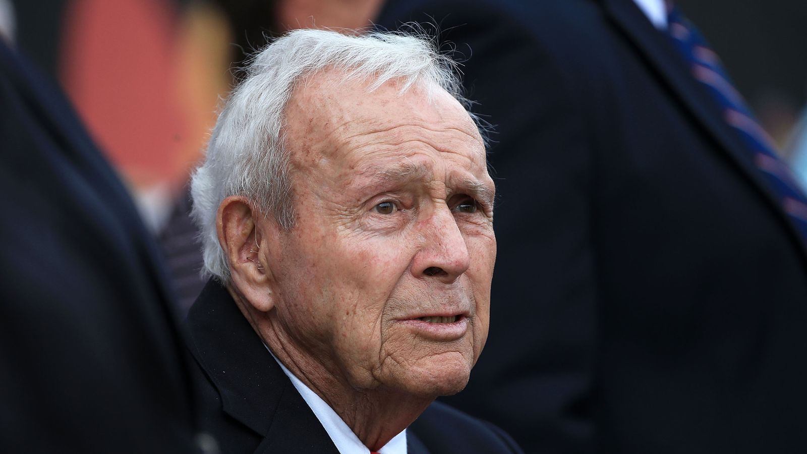 Golf's 'greatest ambassador' Arnold Palmer dies | World News | Sky News