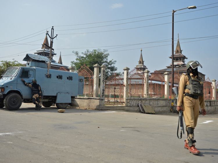 the dispute over the land of kashmir since indias partition in 1947 Since 1947, the greater region of jammu and kashmir has been embroiled in a territorial dispute between india, pakistan and china—with india controlling approximately 43% of the land area of the region and 70% of its population pakistan controls roughly 37% of the land, while china controls the remaining 20%. the dispute over the land of kashmir since indias partition in 1947 Since 1947, the greater region of jammu and kashmir has been embroiled in a territorial dispute between india, pakistan and china—with india controlling approximately 43% of the land area of the region and 70% of its population pakistan controls roughly 37% of the land, while china controls the remaining 20%.
