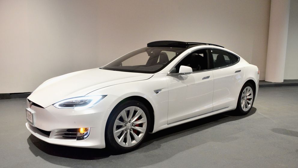 Driverless cars What have vehicle manufacturers done so far?