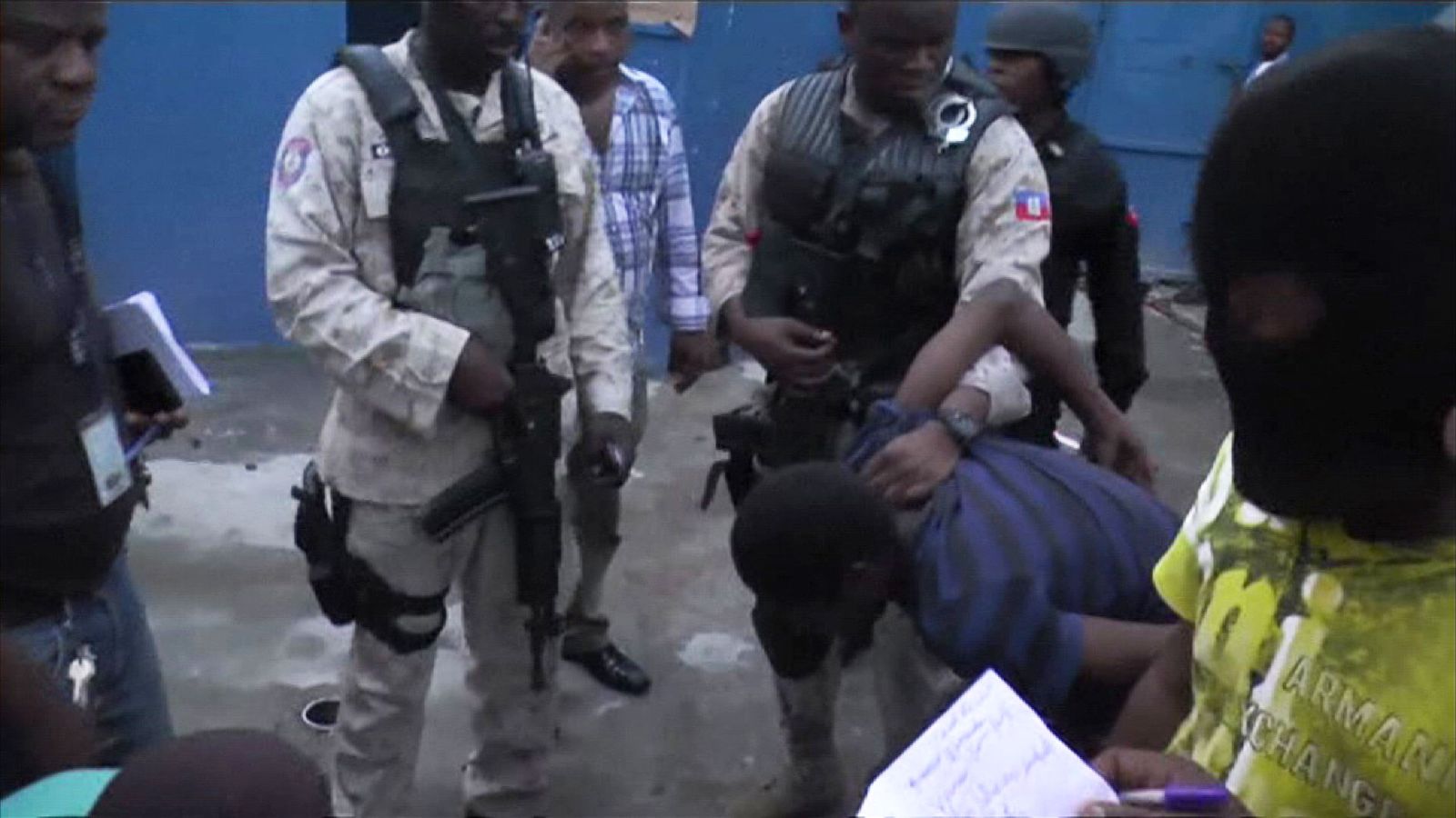 More than 170 inmates escape from Haiti prison as guard killed | World