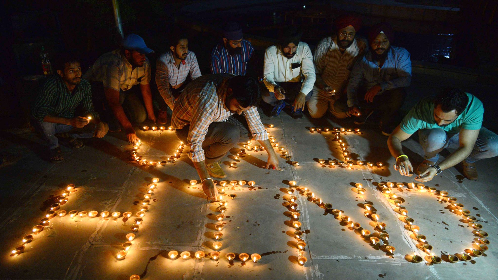 The world lights up for Diwali | World News | Sky News