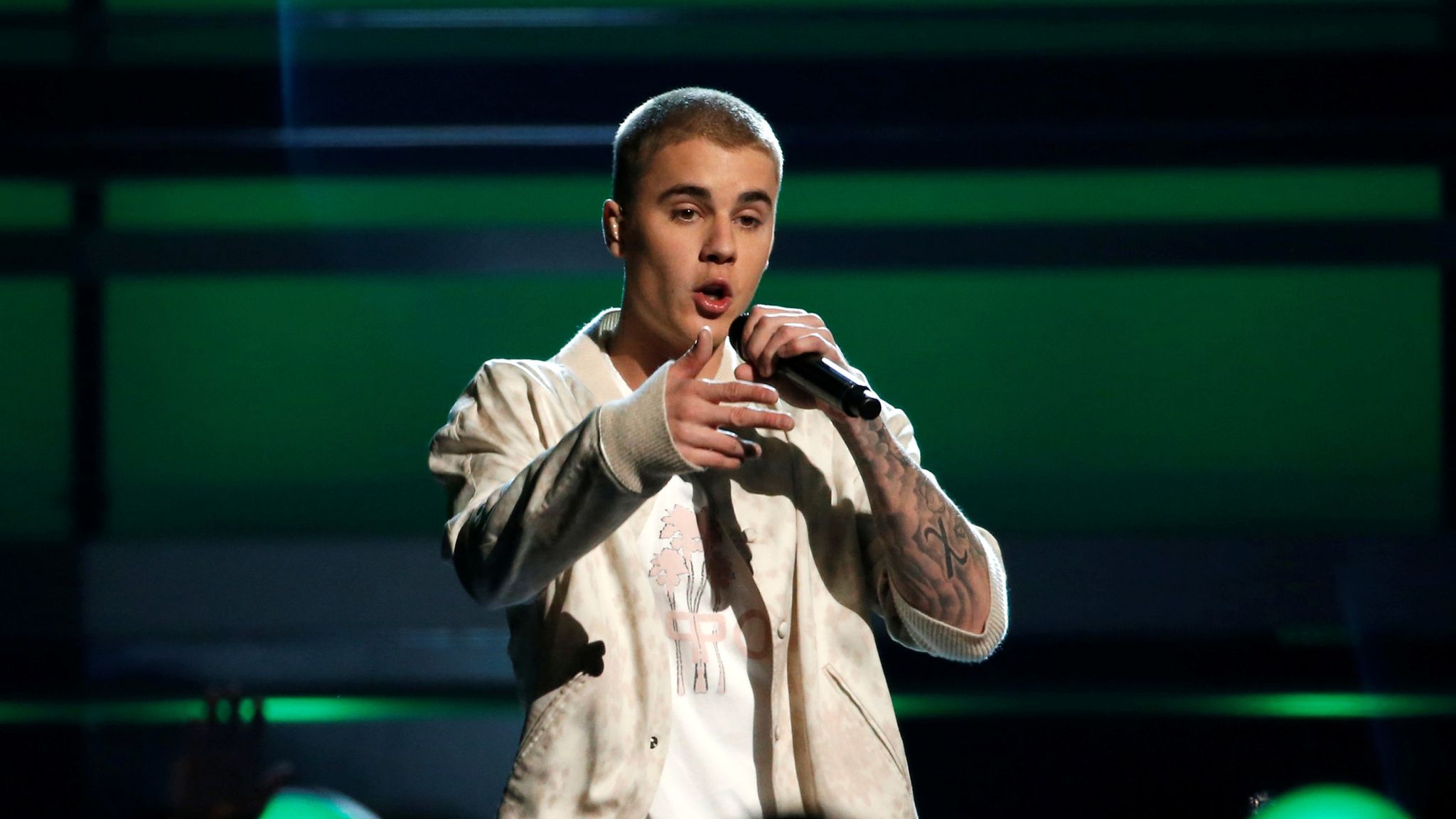 Justin Bieber Is Being Accused of STARTING His Recent Fist 