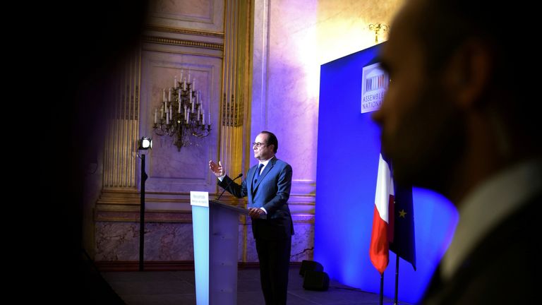 Presidnet Hollande has warned against Brexit undermining the EU&#39;s principles
