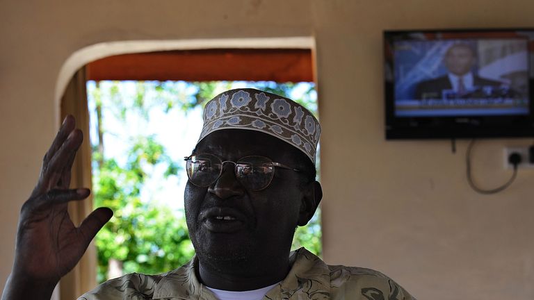 Barack Obama's half-brother Malik supports Donald Trump
