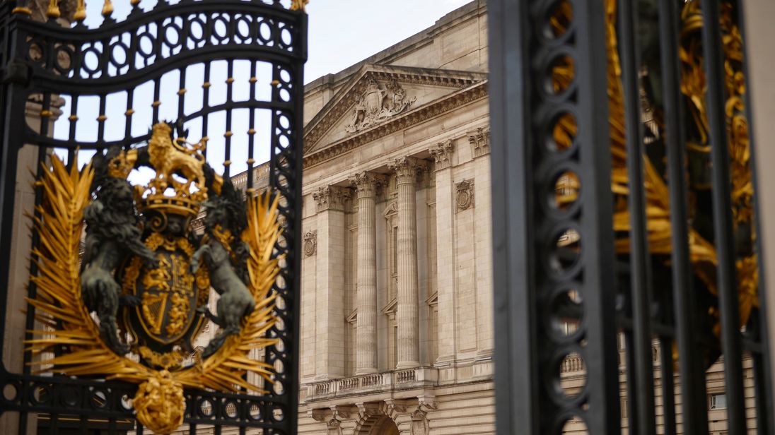 buckingham-palace-how-much-work-goes-into-a-royal-refurbishment