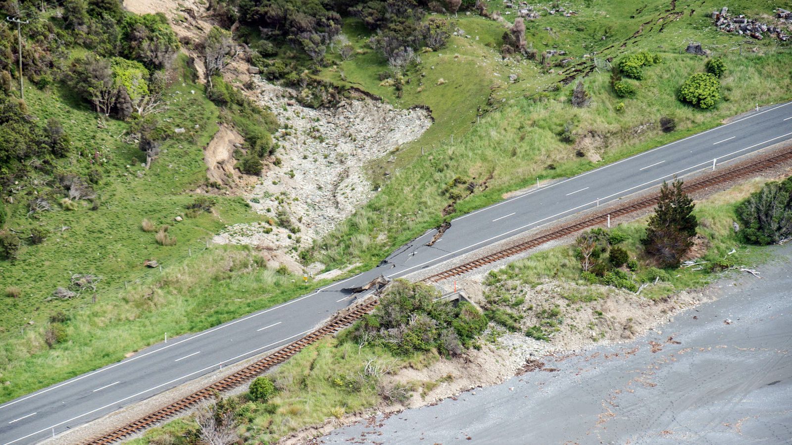 Rescue operation near epicentre of New Zealand earthquake begins