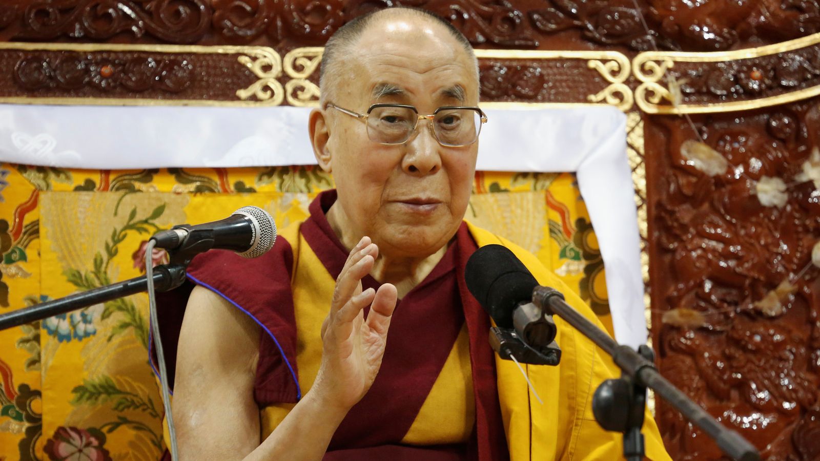 Dalai Lama Has 'no Worries' About Donald Trump Becoming President ...