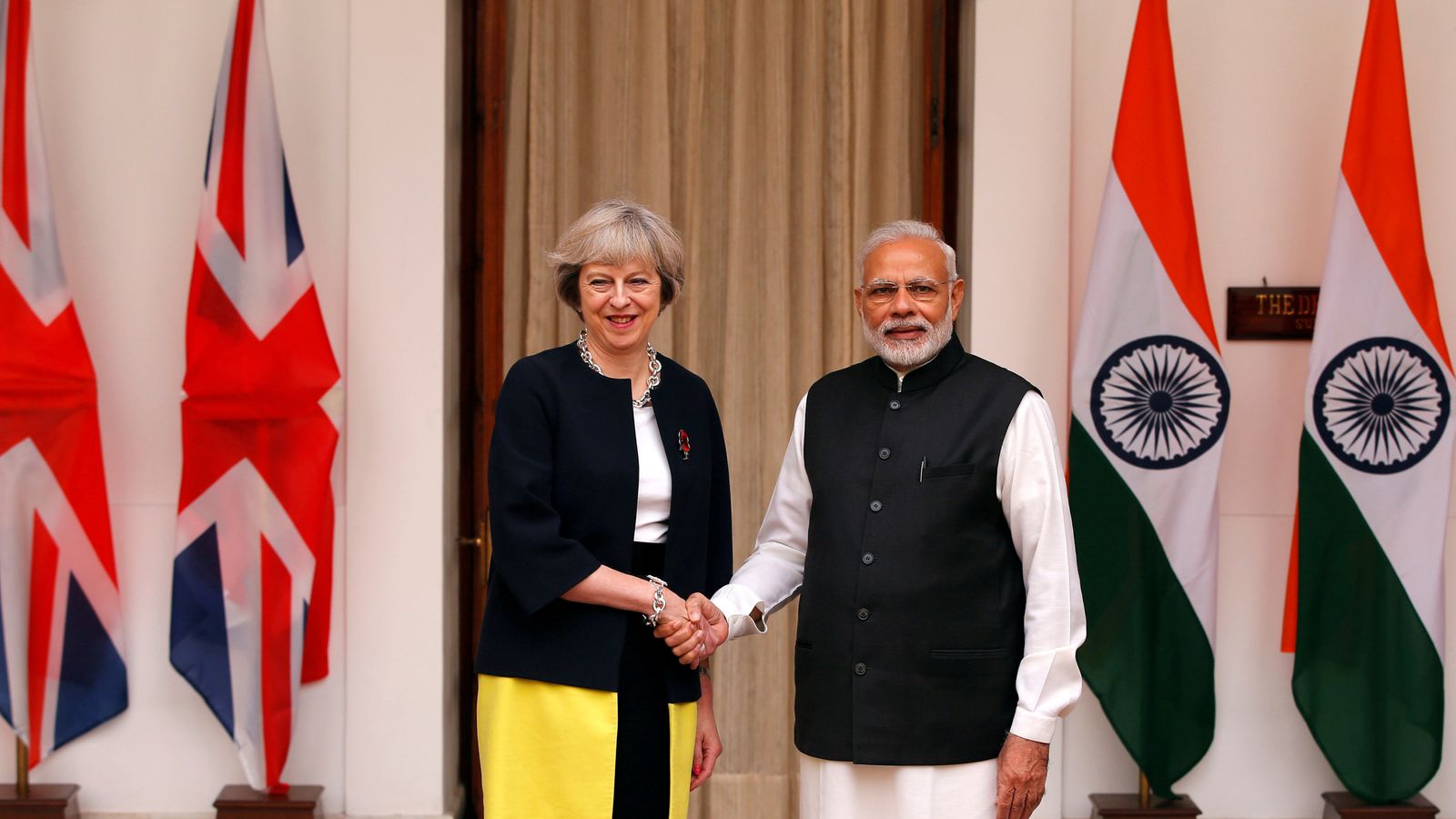 Индия и великобритания. Премьер Англии индус. India–United Kingdom relations. Indian in United Kingdom.