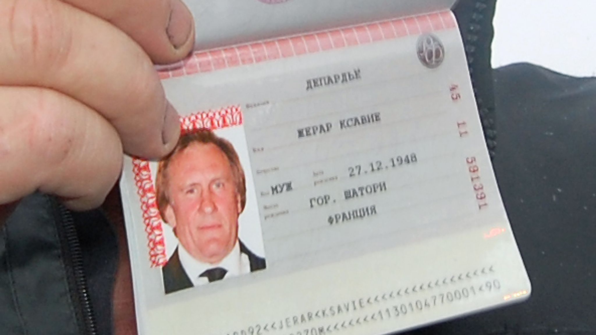 Жерар Депардье паспорт РФ