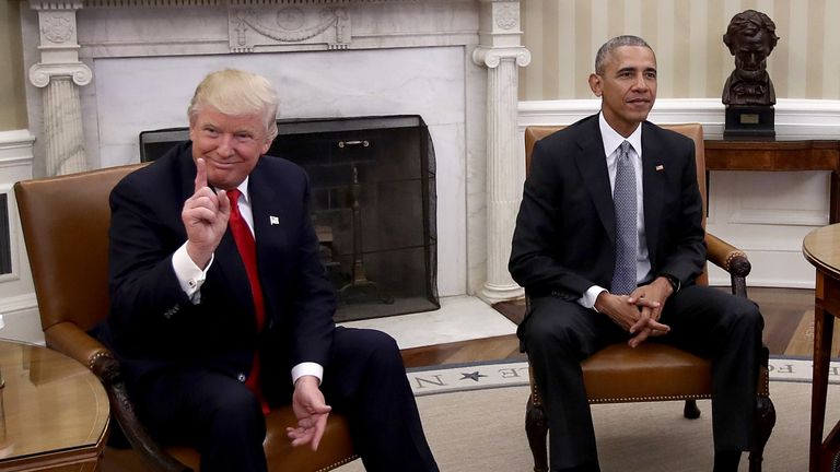 Barack Obama meets with Donald Trump to update him on transition planning