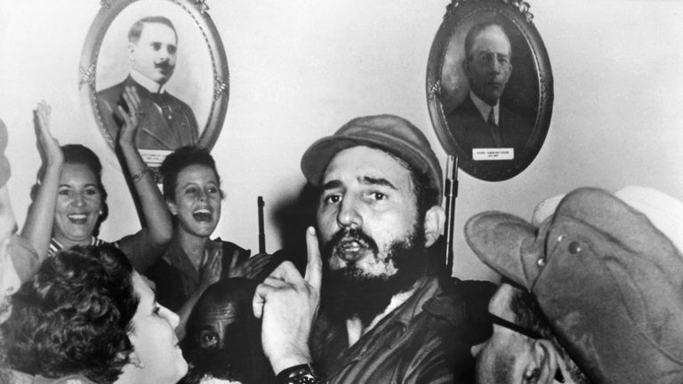 Cuba's Fidel Castro dies at age 90 - POLITICO