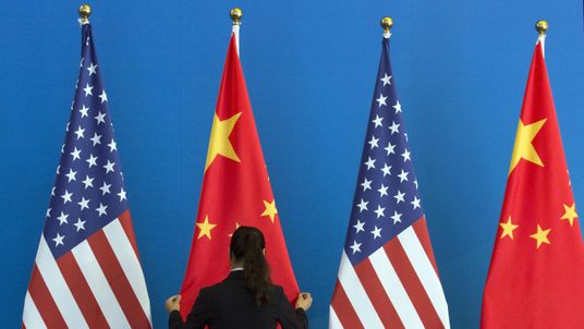 China and US flags