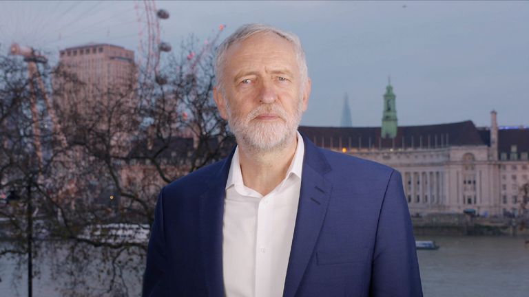 Jeremy Corbyn delivers his New Year&#39;s message 