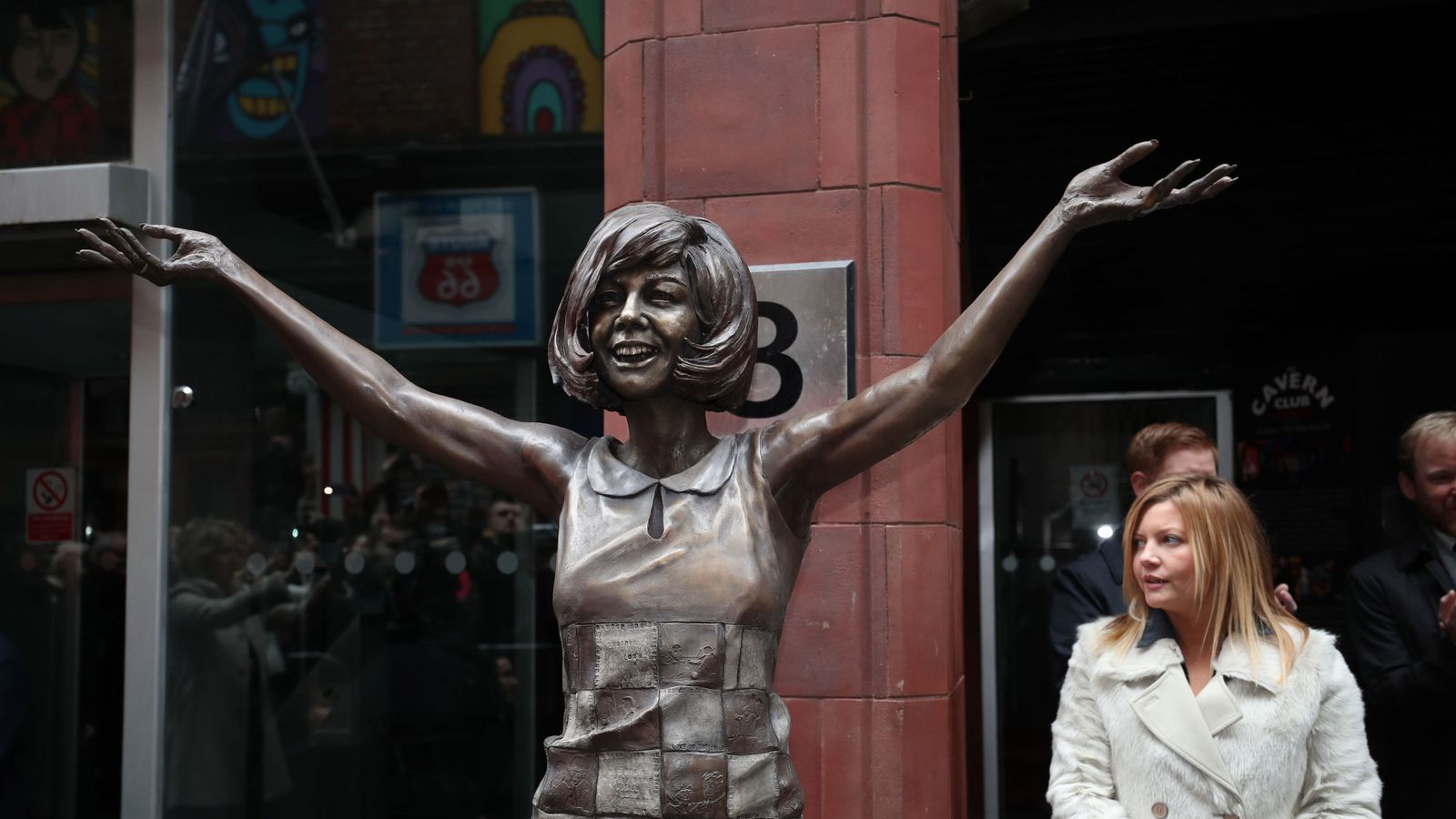 Cilla Black statue unveiled at Cavern Club's 60th anniversary Ents
