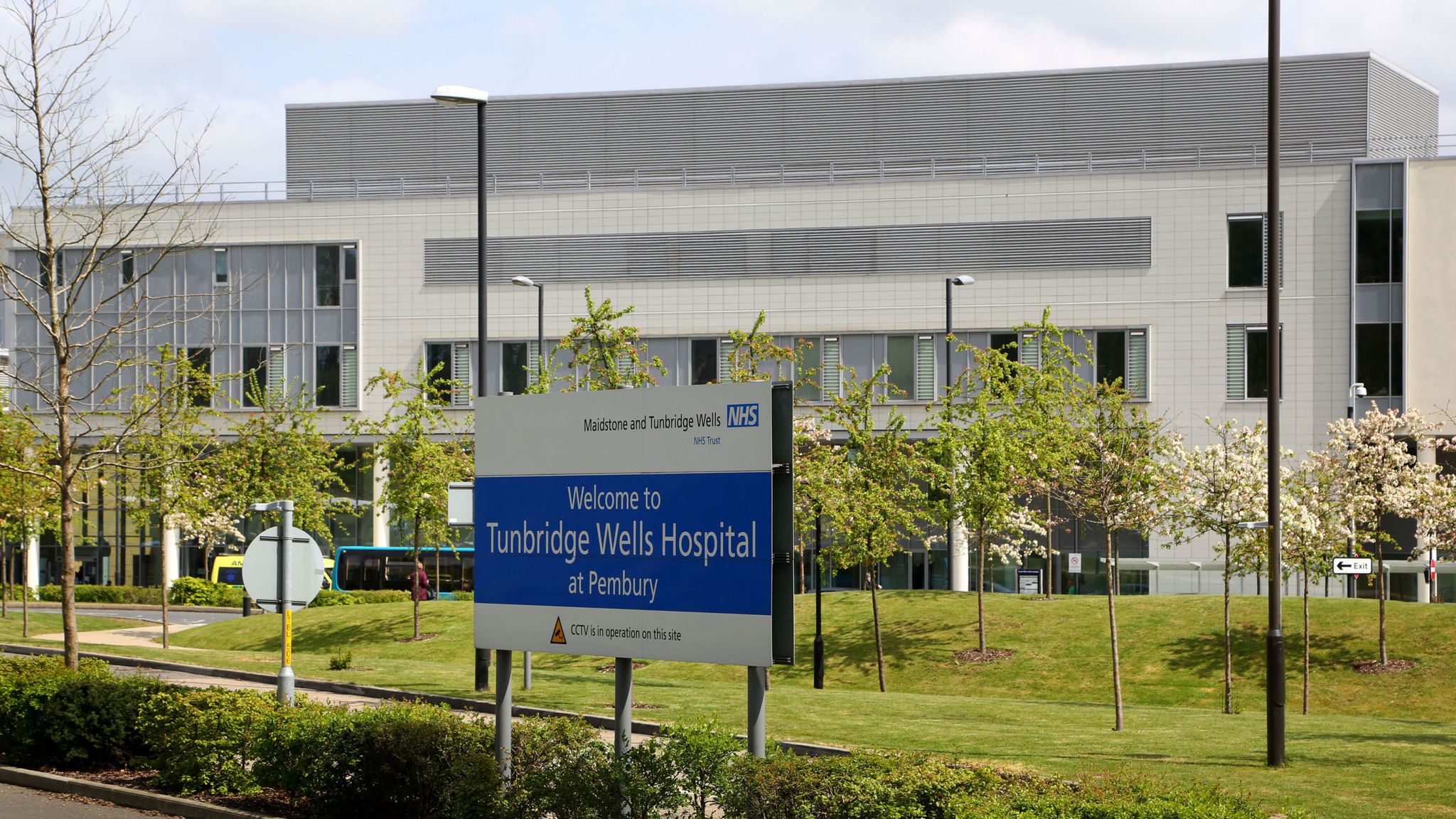 Hospital 'failures' during caesarean caused death of young mother ...