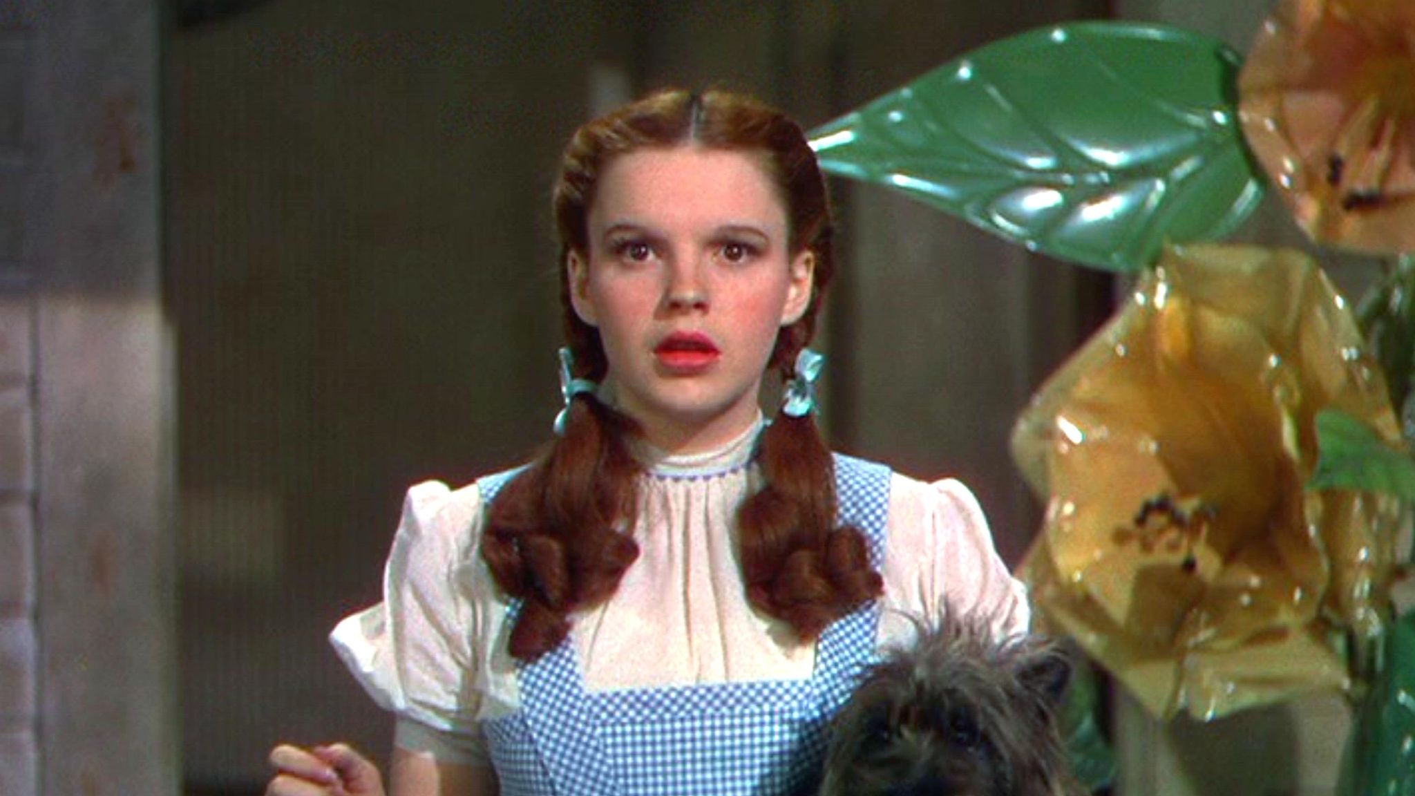 Wizard of Oz' remake planned with 'Watchmen' director Nicole Kassell