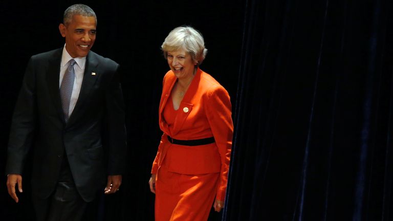 Barack Obama and Theresa May at Westlake Statehouse in Hangzhou, China, 2016