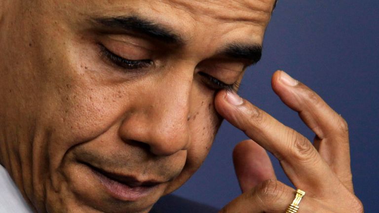 Barack Obama&#39;s tears for 20 &#39;beautiful little kids&#39; murdered at Sandy Hook