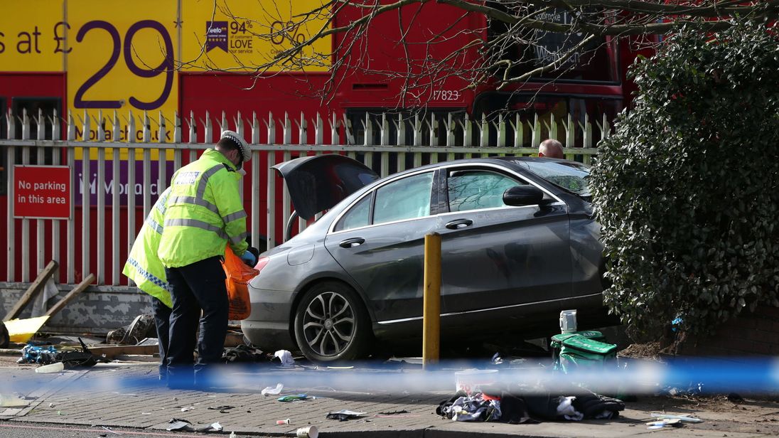 Man Critically Injured After Five Hit By A Car In South East London