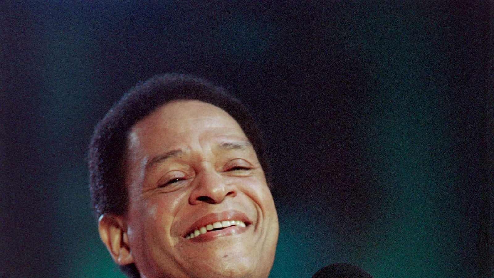 Moonlighting singer and jazz legend Al Jarreau dies aged 76 | Ents