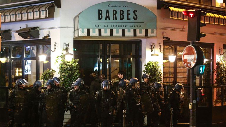 Riots in paris