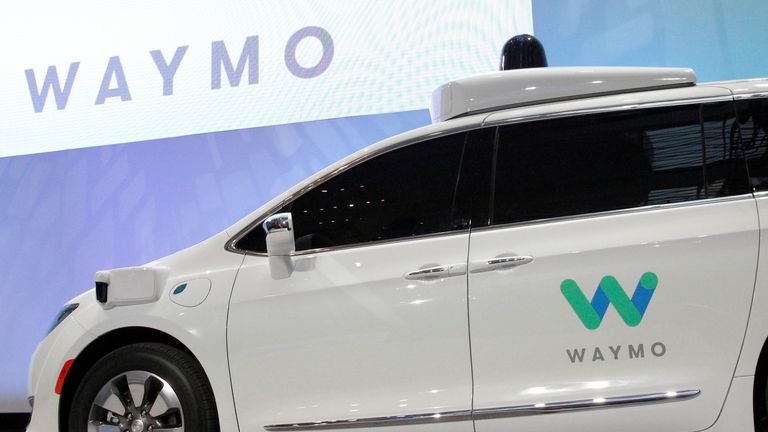 Waymo unveils a self-driving Chrysler Pacifica minivan during the North American International Auto Show in Detroit, Michigan, U.S., January 8, 2017. REUTERS/Brendan McDermid