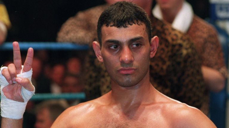 4 MAR 1995:  PRINCE NASEEM HAMED OF GREAT BRITAIN CELEBRATES HIS VICTORY AGAINST SERGIO LIENDO OF PUERTO RICO AFTER A KNOCKOUT IN THE SECOND ROUND OF THEIR