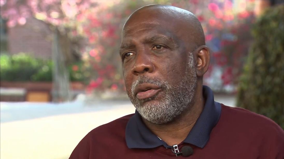 Man freed from jail 32 years after wrongful murder conviction