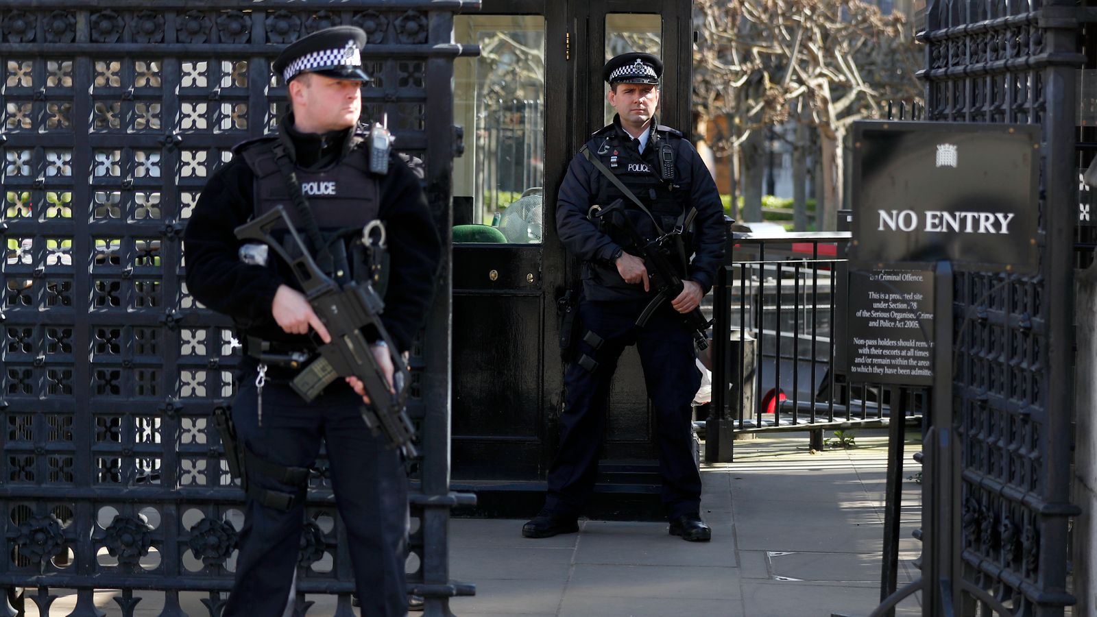 Two minutes of terror - how Westminster attack unfolded | News UK Video ...