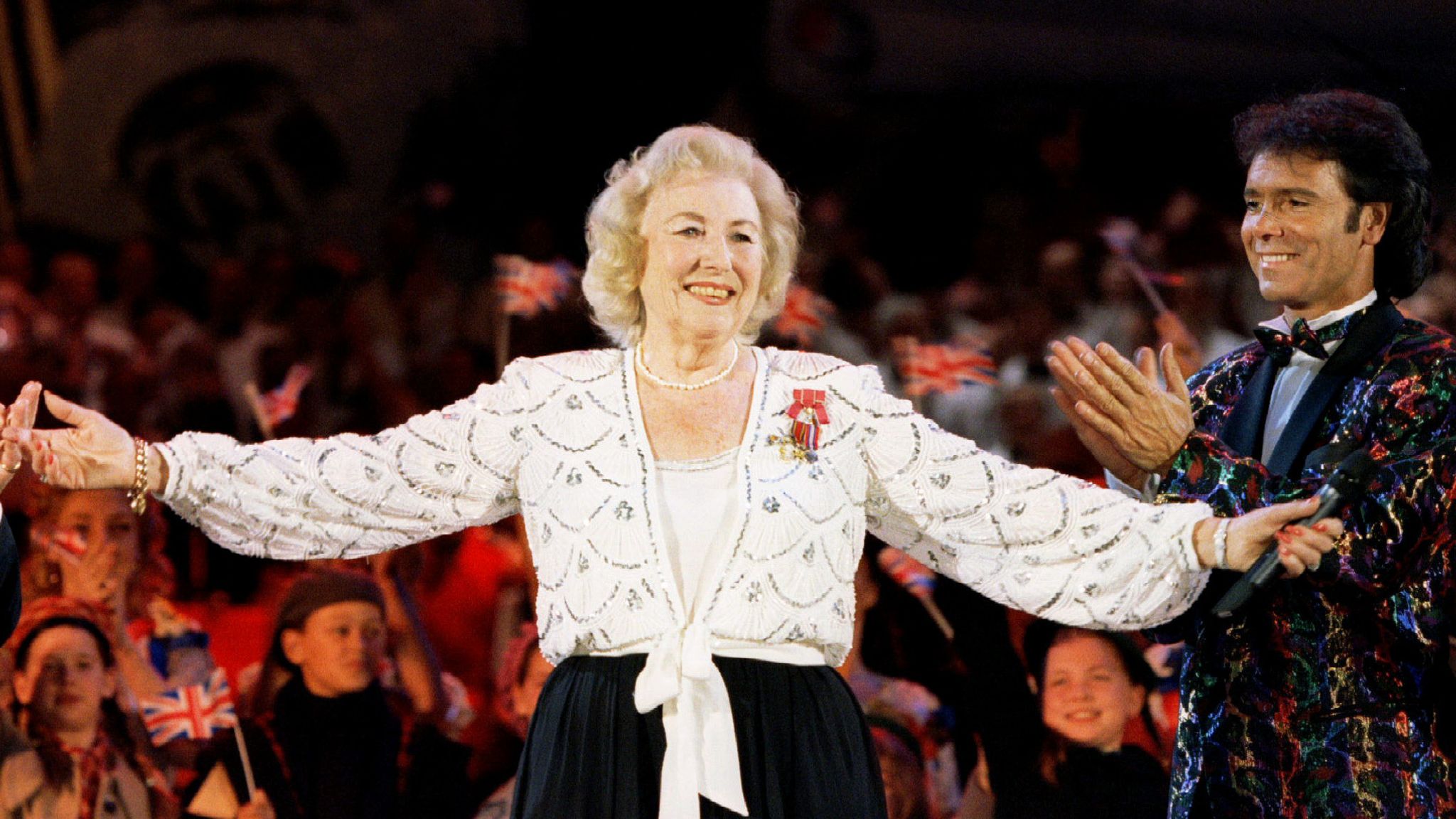 Dame Vera Lynn's 100th birthday marked by images of her on white cliffs ...