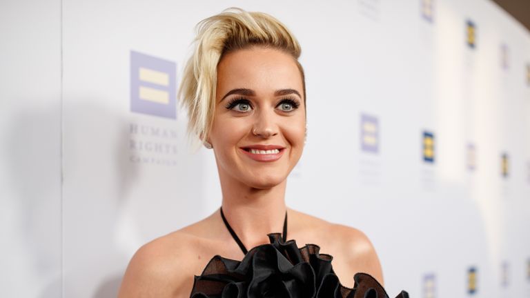 Singer Katy Perry arrives to The Human Rights Campaign 2017 
