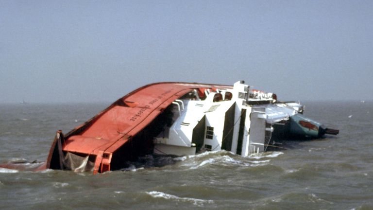 Memorial Service Marks 30th Anniversary Of Zeebrugge Ferry Disaster ...