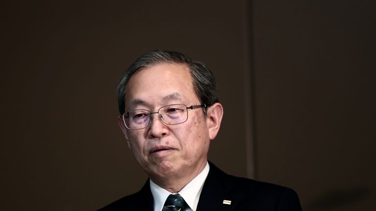 Toshiba president, Satoshi Tsunakawa, has apologised for its financial crisis
