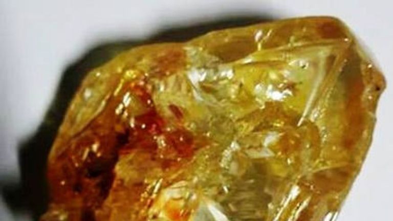 An undated picture released March 16, 2017 of a 706-carat diamond discovered by pastor Emmanuel Momoh in eastern Sierra Leone