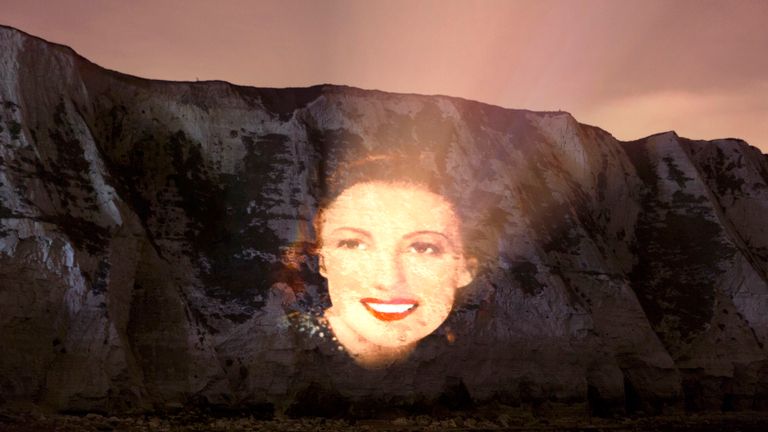 The Forces&#39; sweetheart to be projected on the white cliffs of Dover