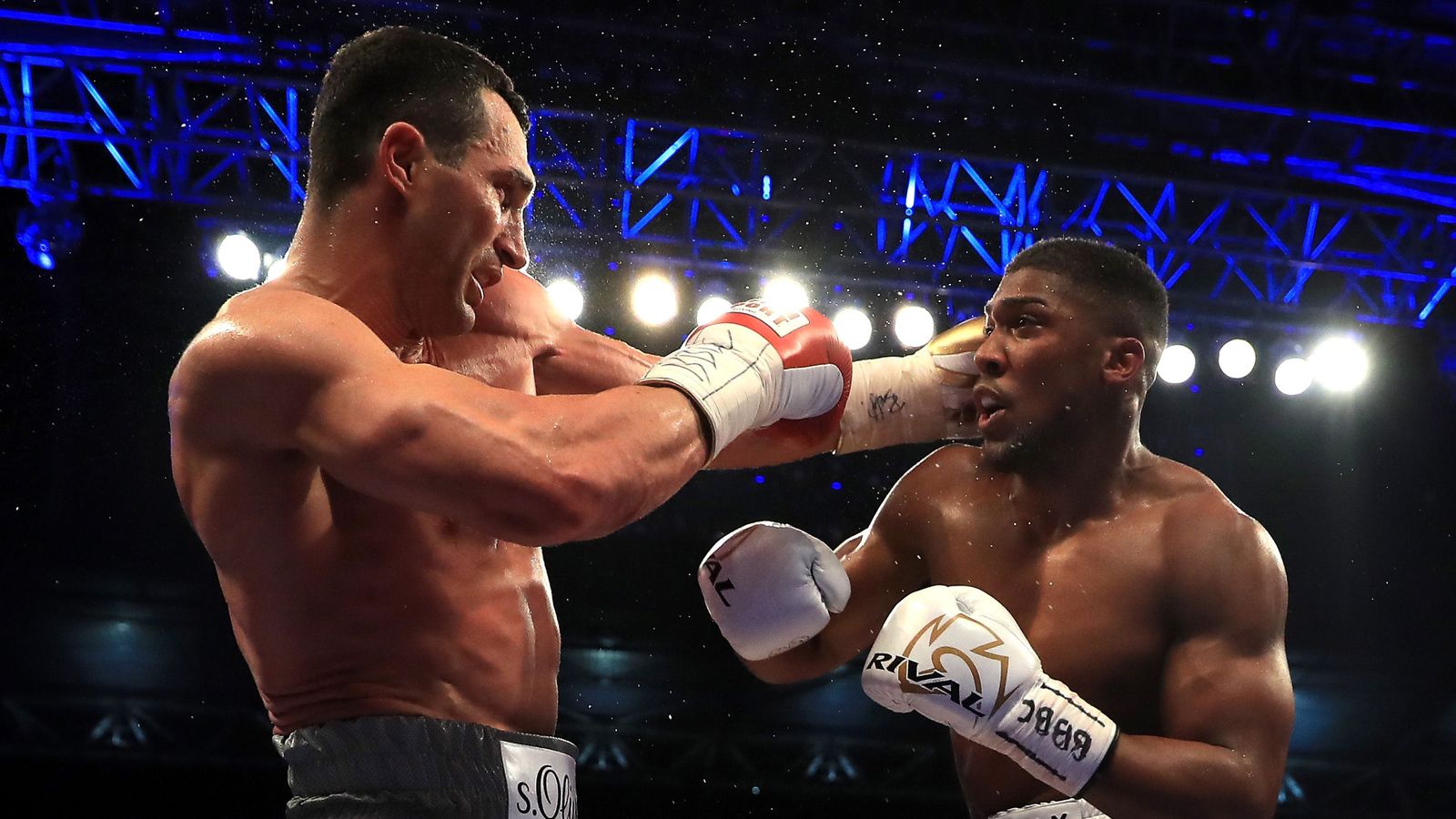 Anthony Joshua Beats Wladimir Klitschko At Wembley | UK News | Sky News