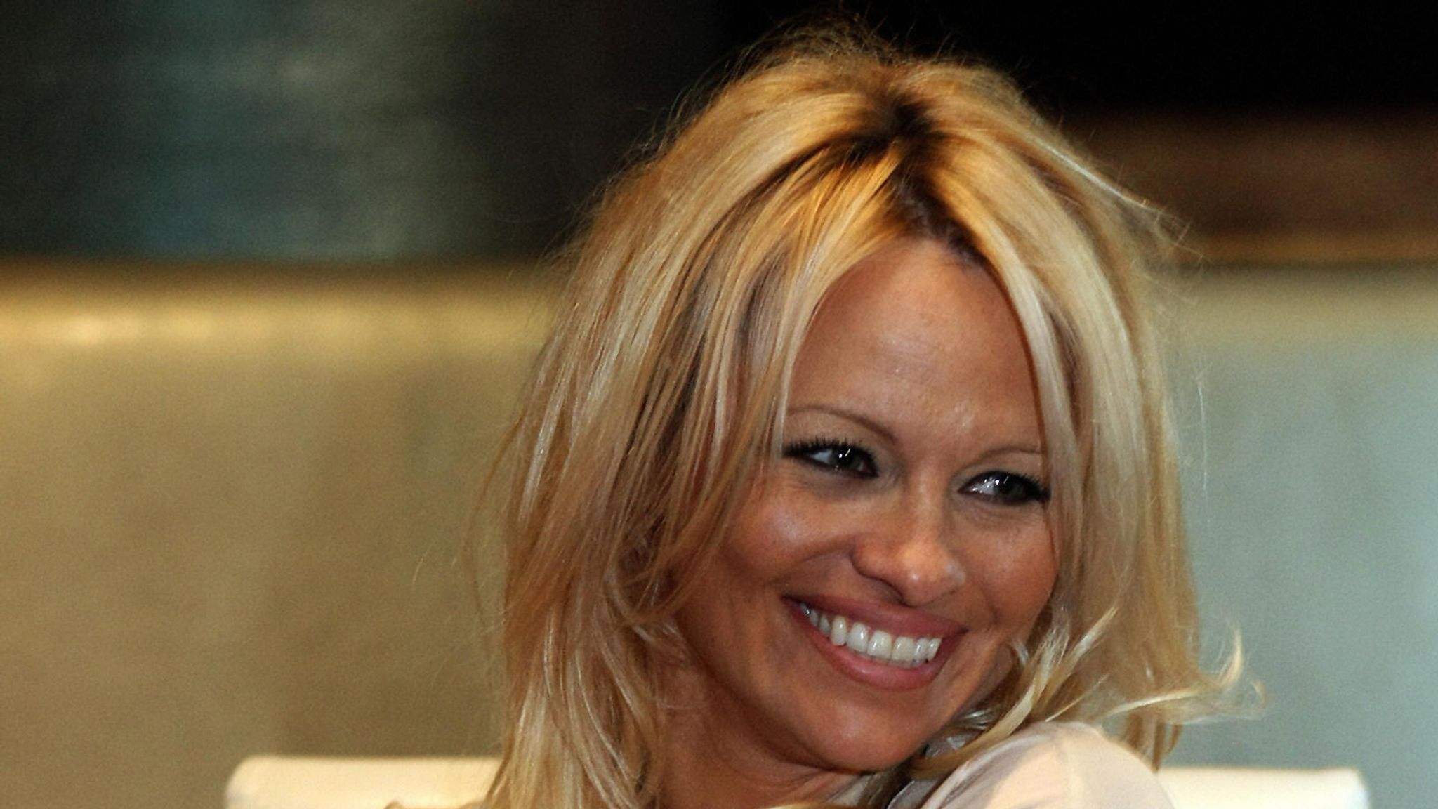 Pamela Anderson. 